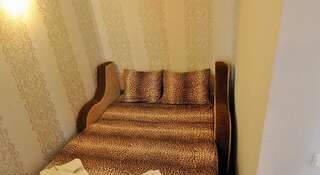 Мини-отель Аример Ялта Номер Делюкс с 2 кроватями размера "queen-size"-5